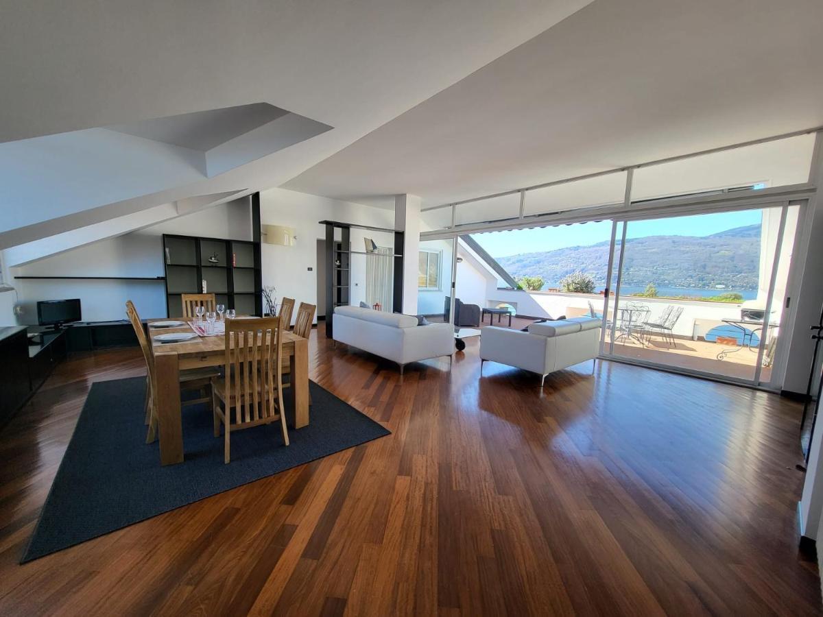 Attico Dei Castelli Apartment แวร์บาเนีย ภายนอก รูปภาพ