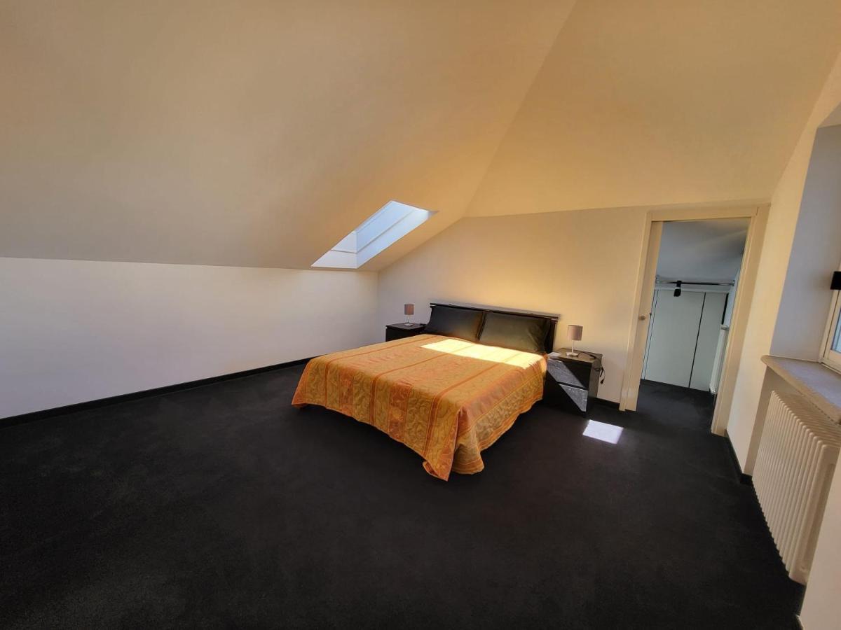 Attico Dei Castelli Apartment แวร์บาเนีย ภายนอก รูปภาพ